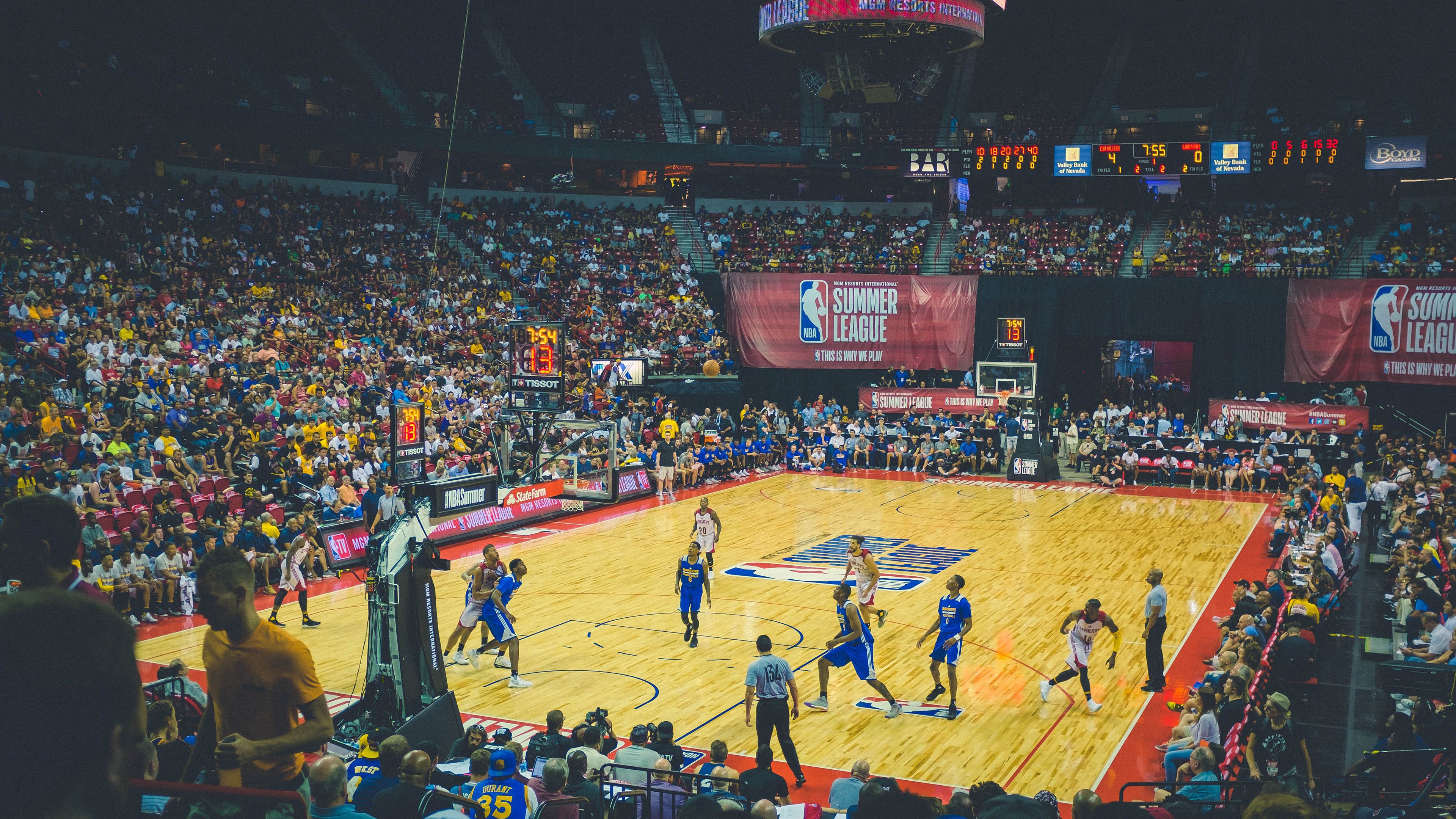 《电竞培训热潮：年轻人争相投身职业赛场》，电竞 培训